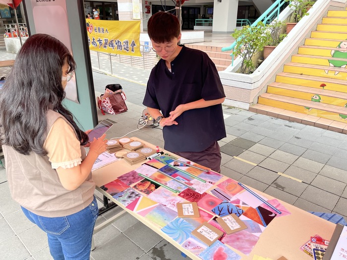 112-2「解憂雜貨店」系列活動二—祝福小卡心衛推廣活動圖片