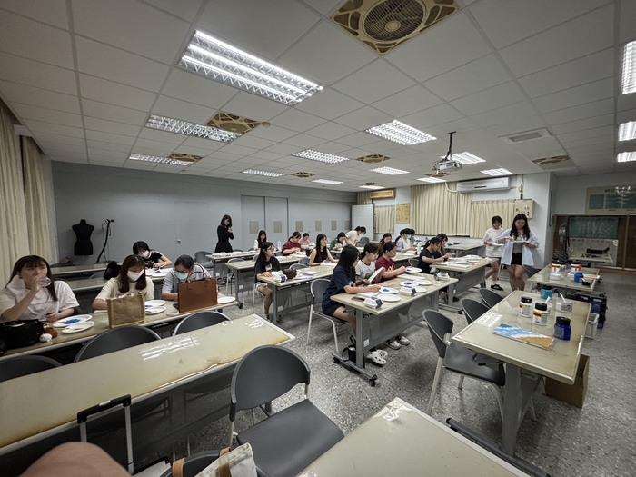 114-2把焦慮交給海：肌理畫療癒工作坊圖片