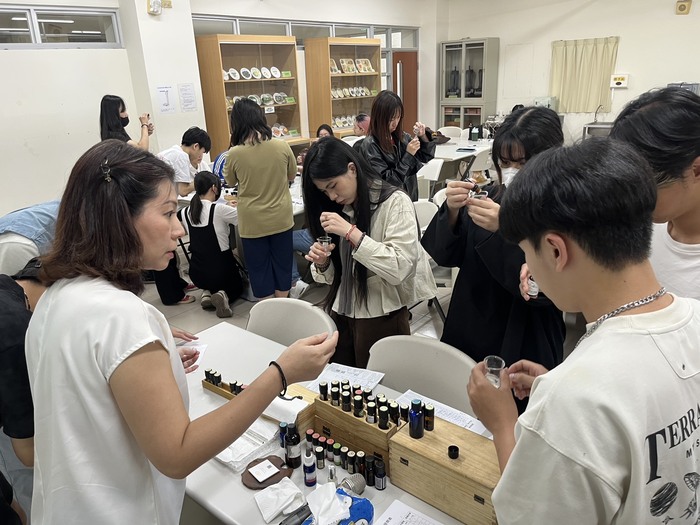 113-2芳香精油輔助醫學療癒香氛工作坊圖片